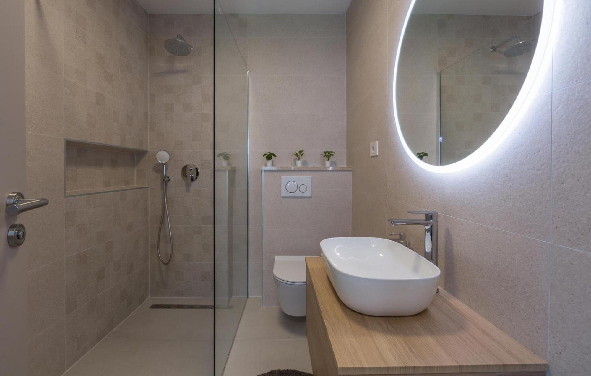 1 Bedroom Beautiful Apartment In Poreč Buitenkant foto