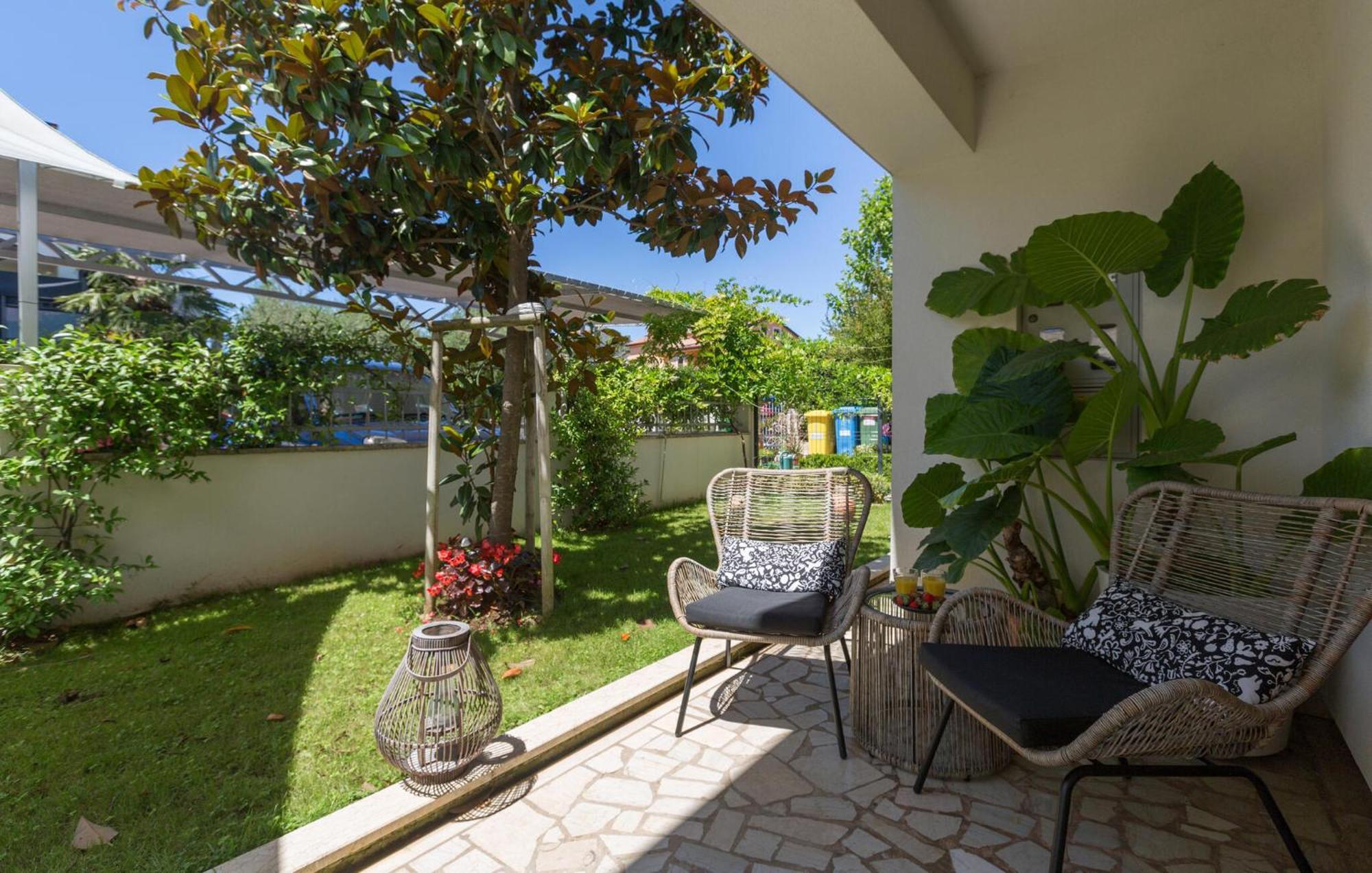 1 Bedroom Beautiful Apartment In Poreč Buitenkant foto