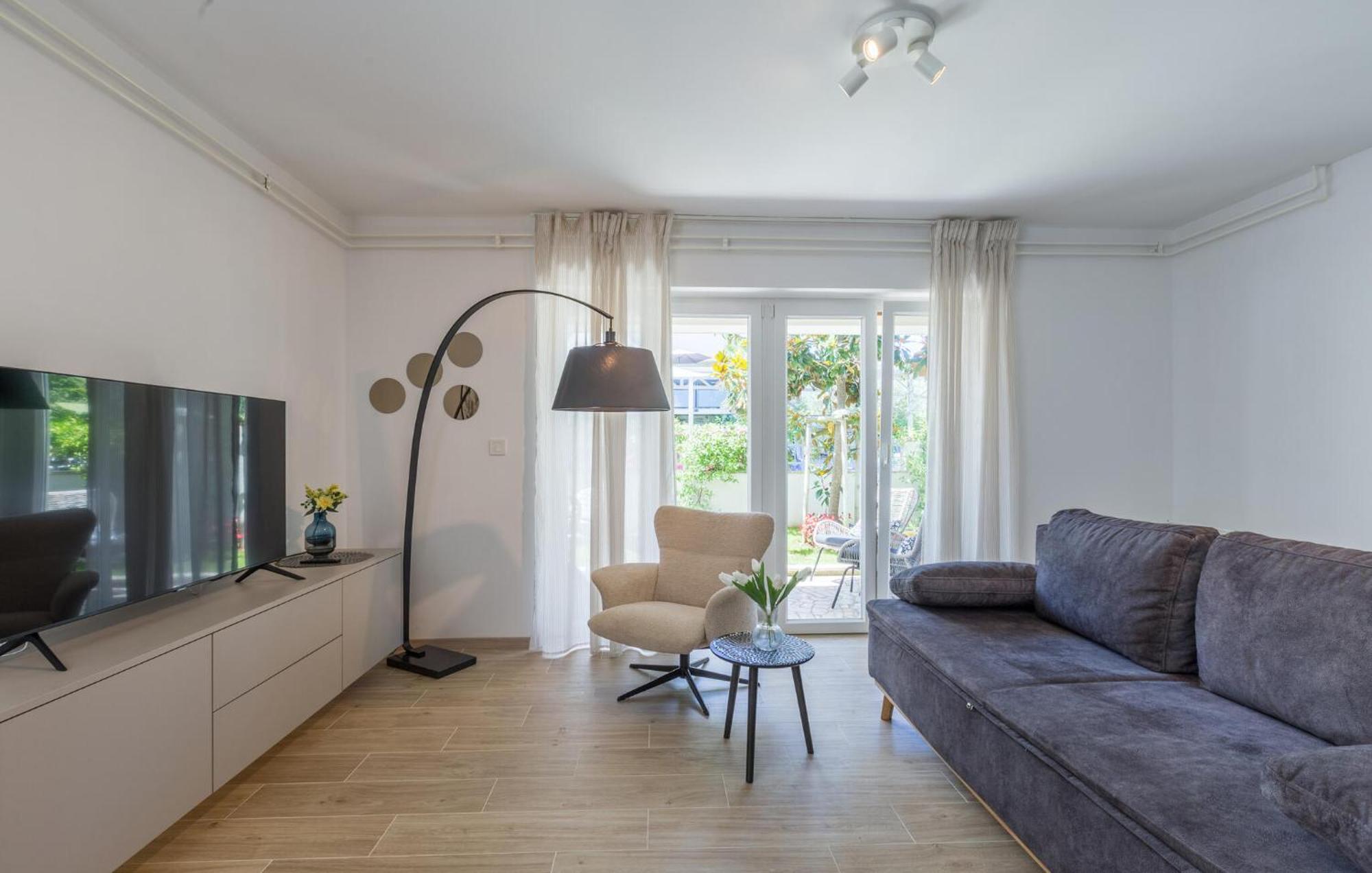 1 Bedroom Beautiful Apartment In Poreč Buitenkant foto