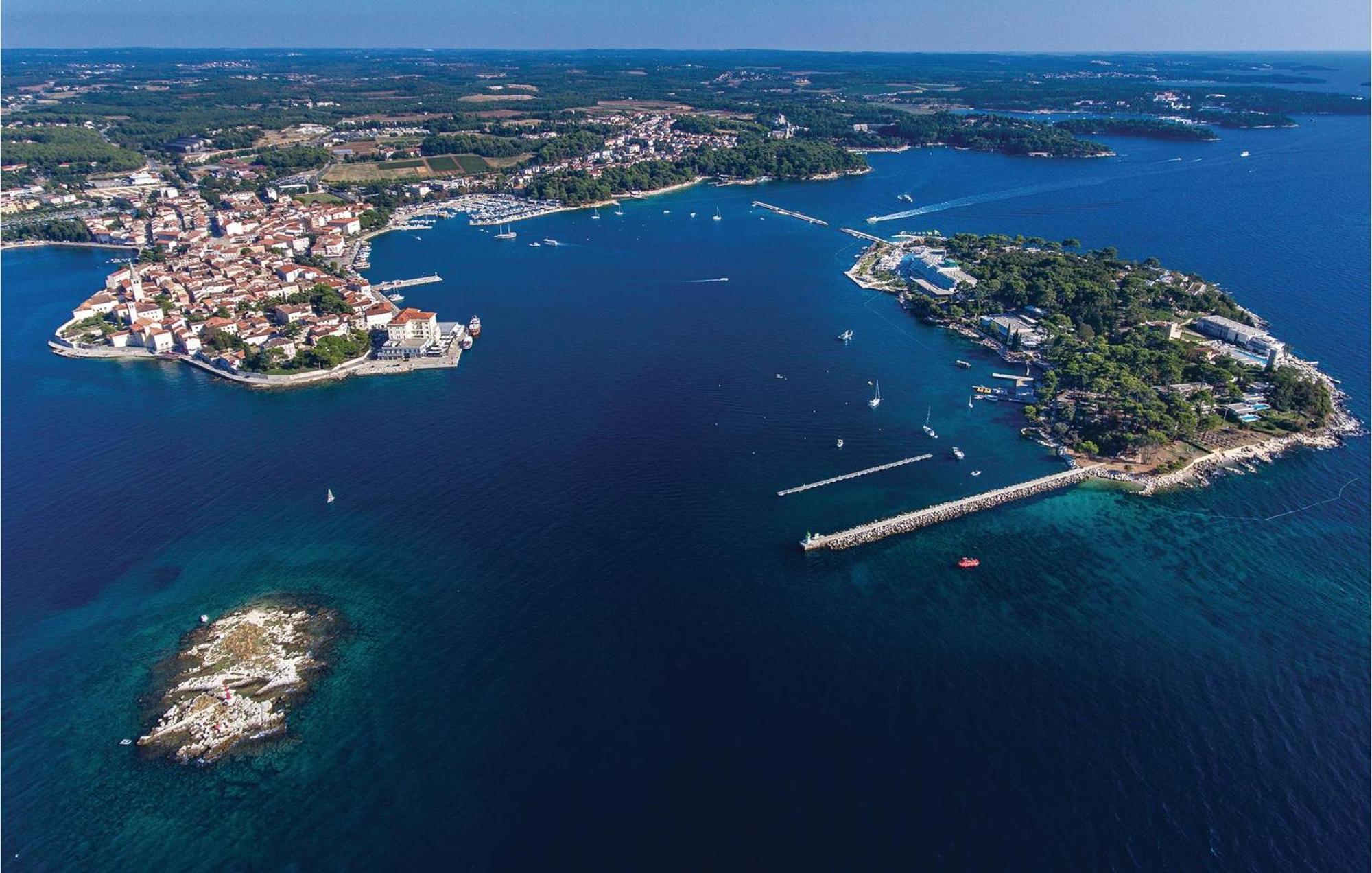 1 Bedroom Beautiful Apartment In Poreč Buitenkant foto