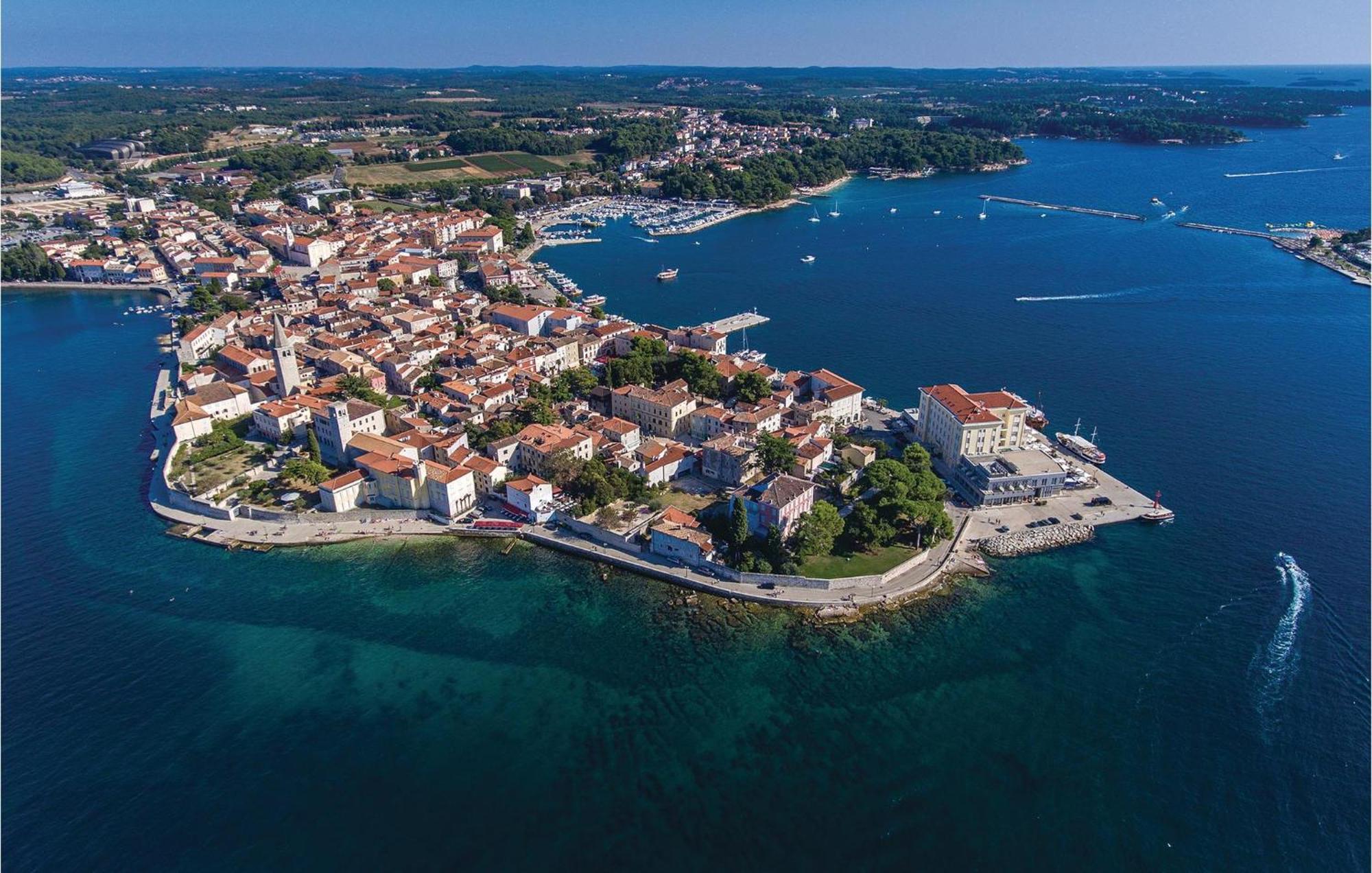 1 Bedroom Beautiful Apartment In Poreč Buitenkant foto